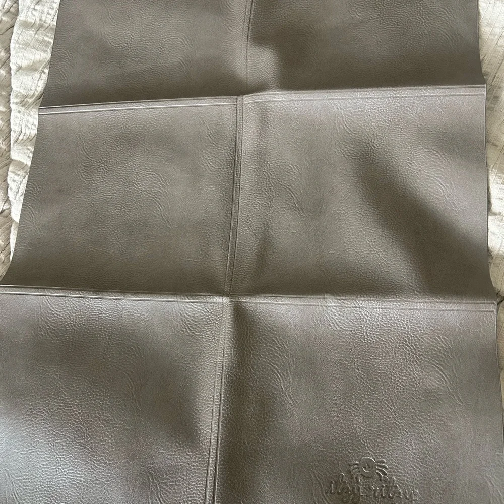 Itzy Ritzy Changing Pad - Picture 1 of 3